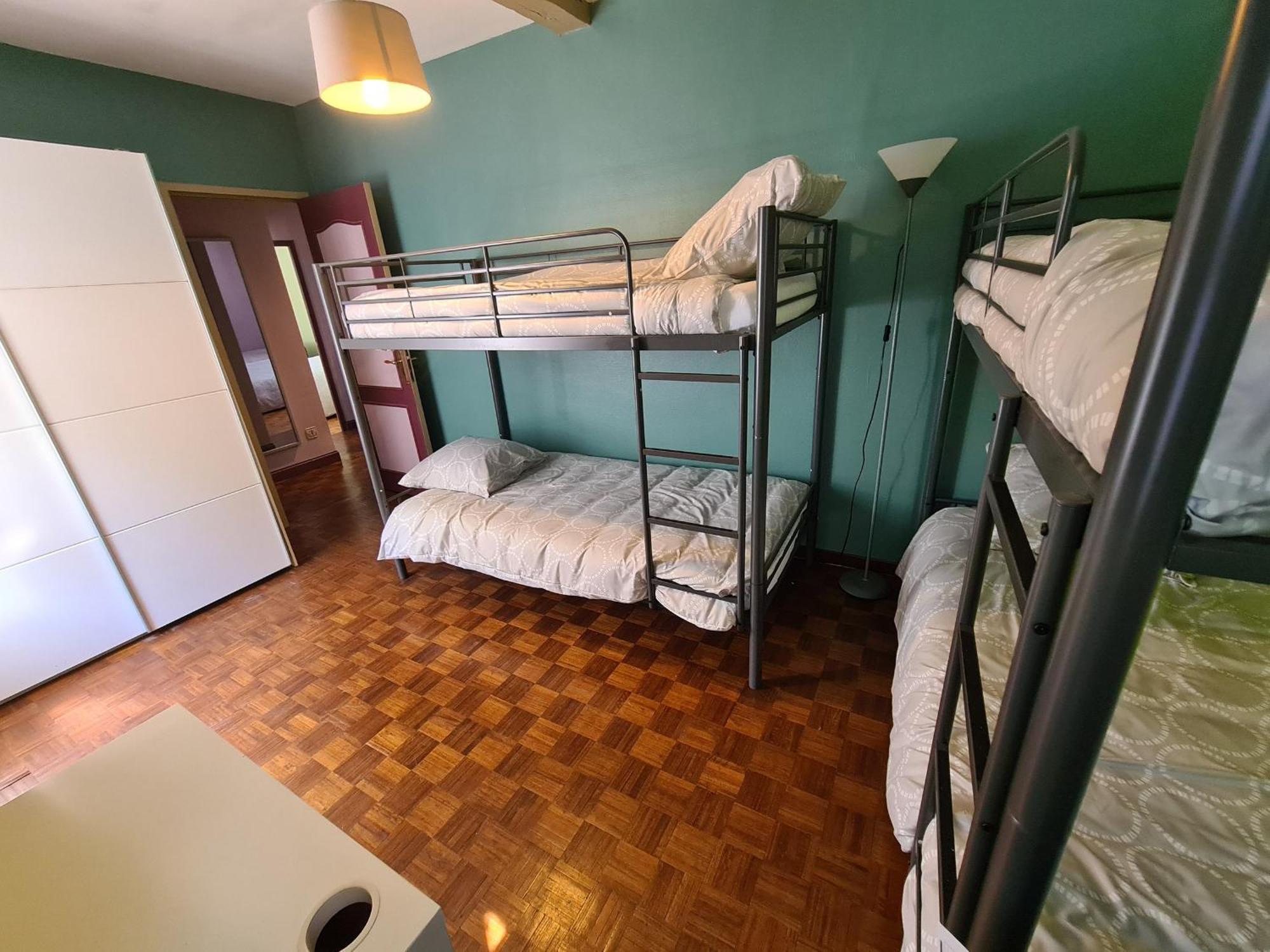 Maison De Cosy A Avec Parking, Proche Commerces Et Loisirs - Fr-1-590-245 Orleans