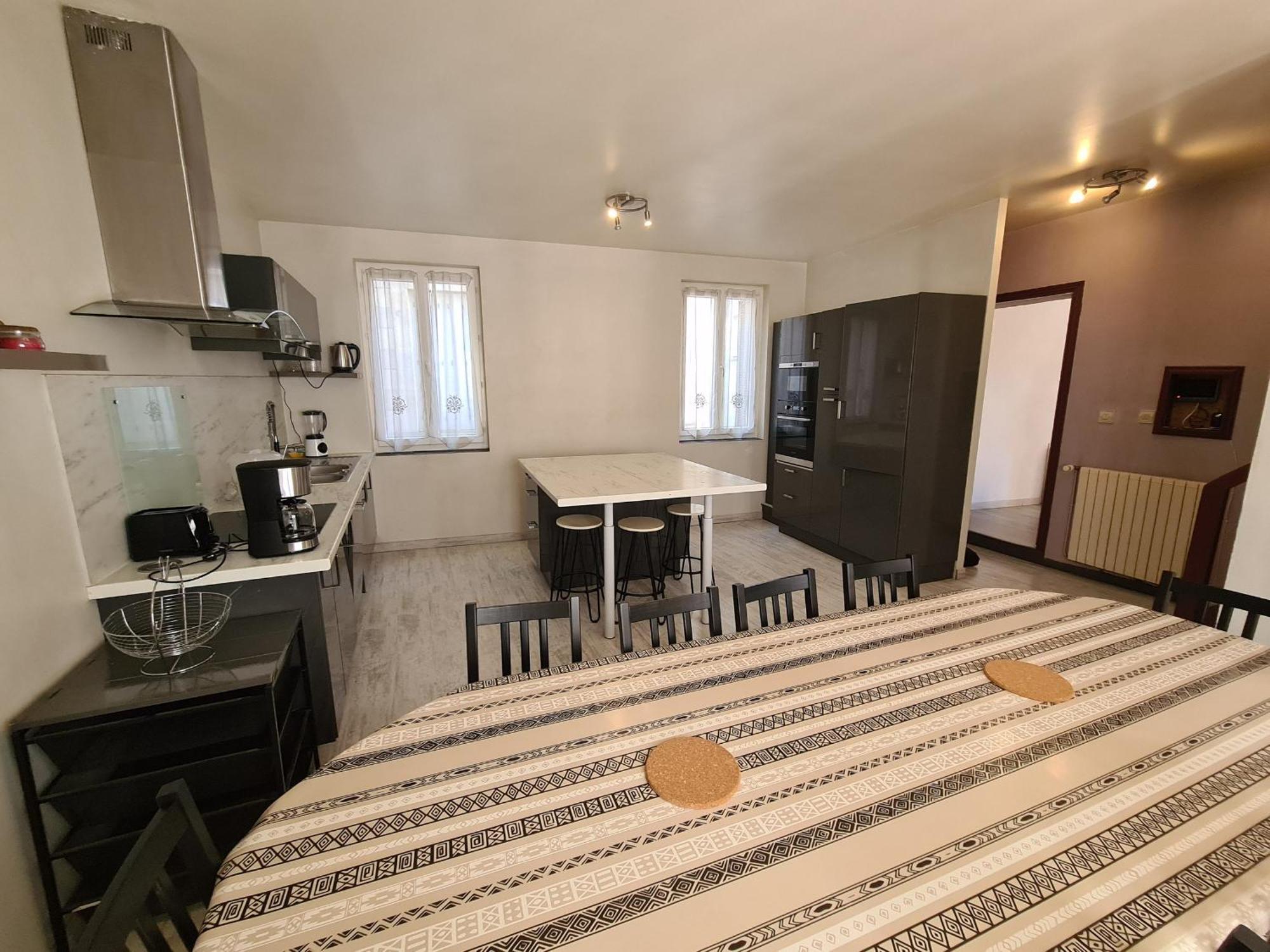 Holiday home Maison De Cosy A Avec Parking, Proche Commerces Et Loisirs - Fr-1-590-245