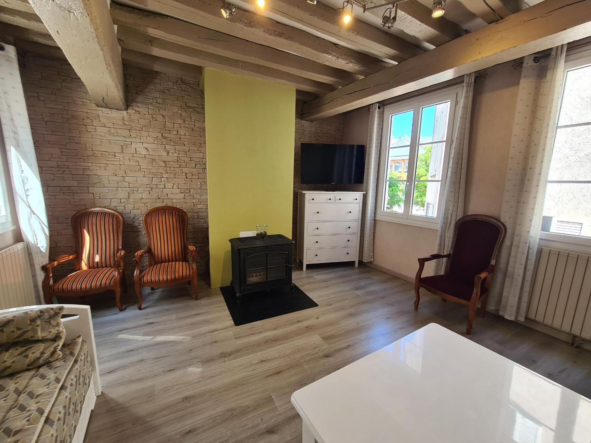Holiday home Maison De Cosy A Avec Parking, Proche Commerces Et Loisirs - Fr-1-590-245